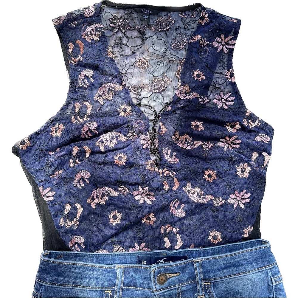 Guess 🌸 Blue Bodysuit with Pink Floral embroidery and back back, size: Medium💫 - Picture 3 of 8